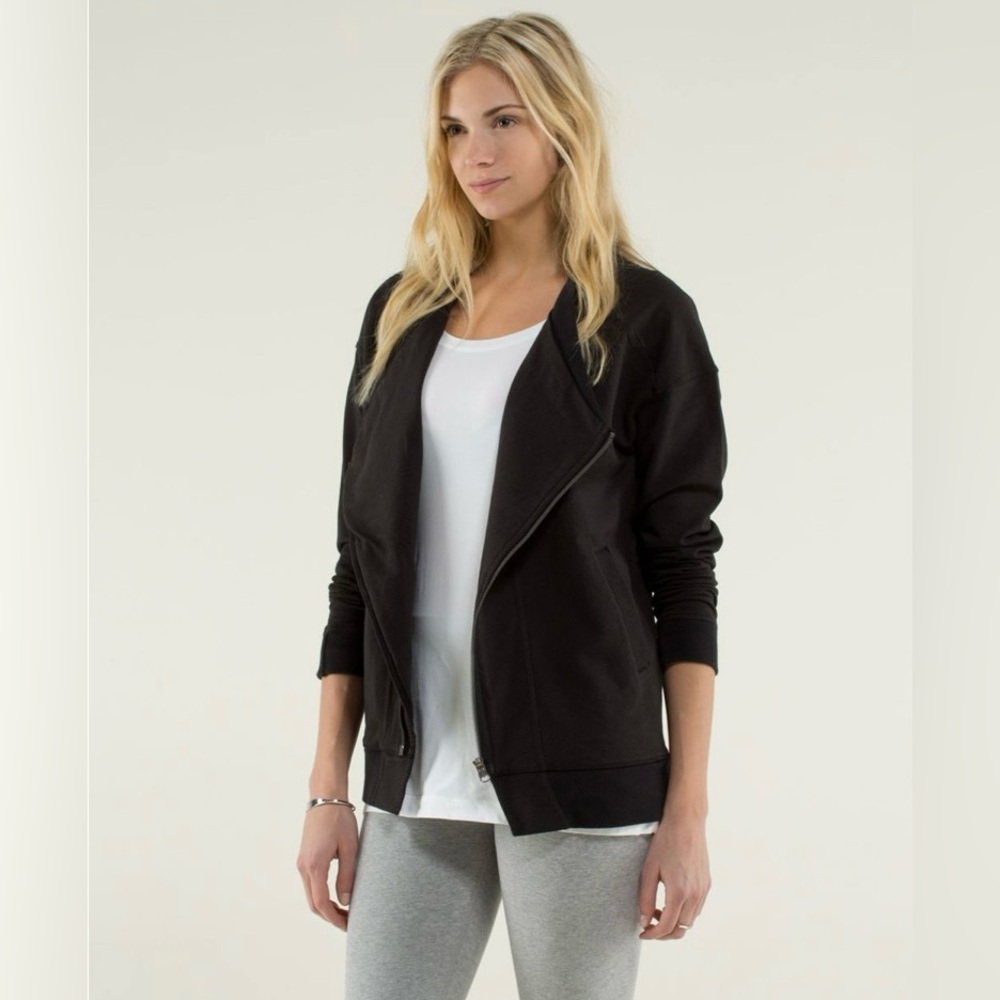 Lululemon Mula Bundle Wrap Black Jacket Yoga Wear Light Coat Cardigan size 8 - Picture 2 of 16